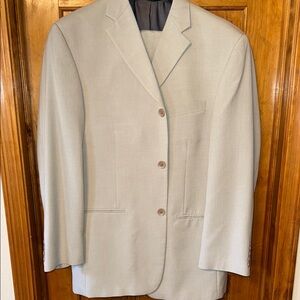 Men's Enterprise by Haggar Suit (jacket 42, pants 34x32)